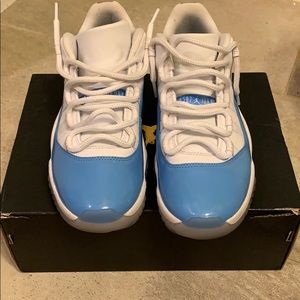Air Jordan 11 Retro low UNC